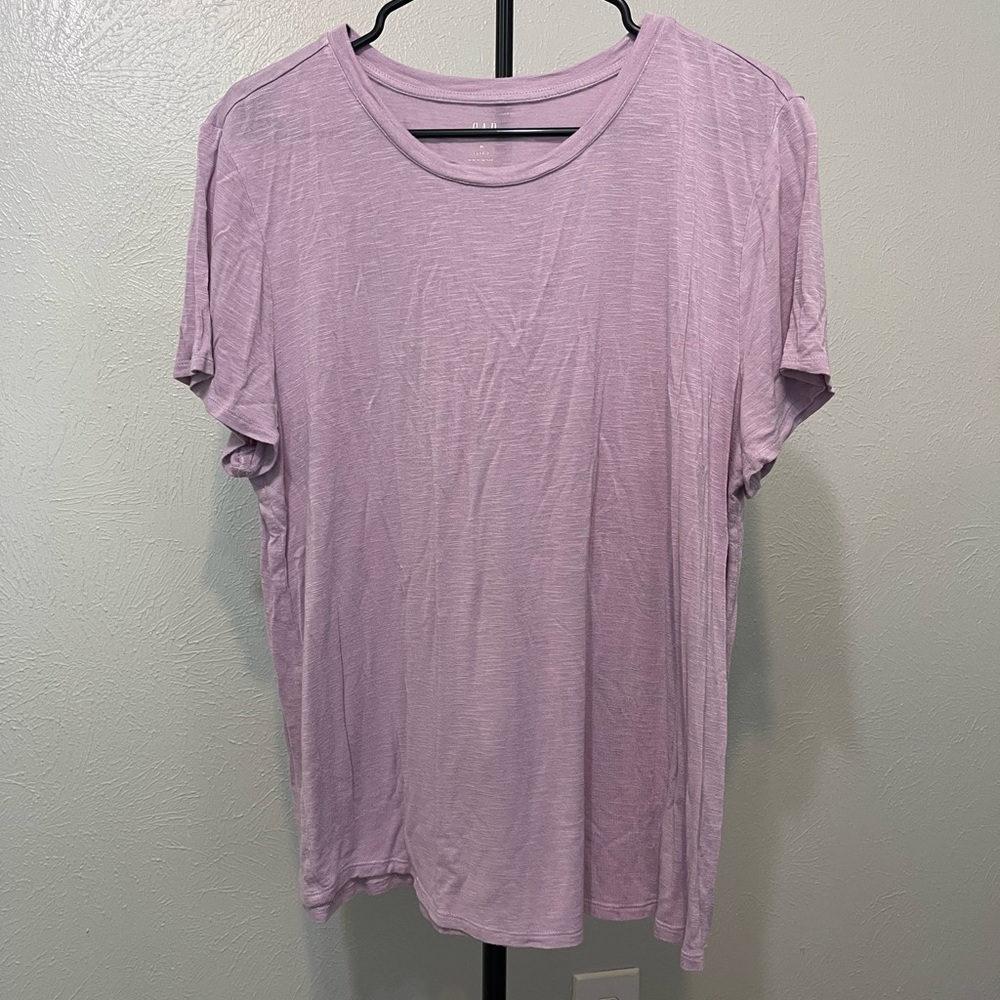 GAP Light Purple Short Sleeve Women's Tee